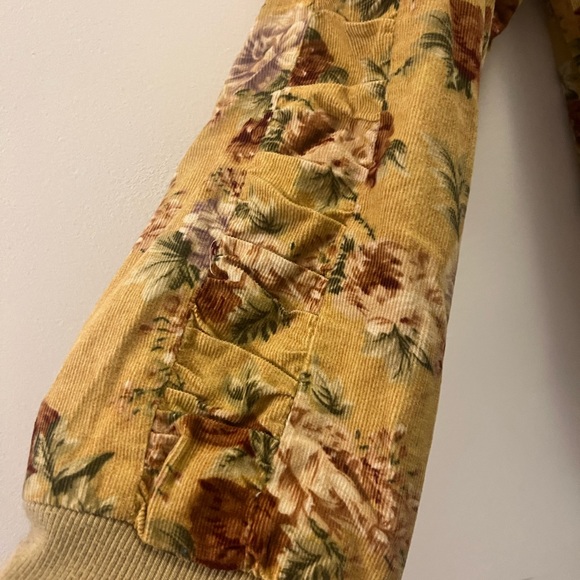 Floral Velvet Women's Jacket - Picture 2 of 5